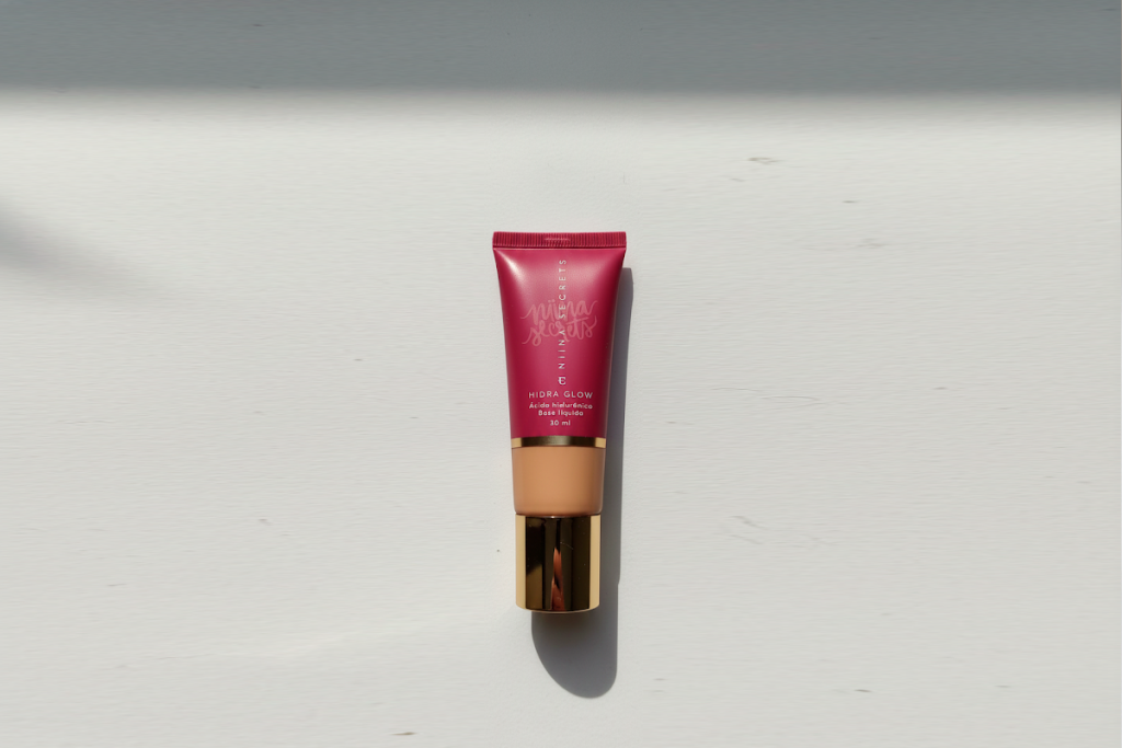 Resenha Base Líquida Niina Secrets Hidra Glow