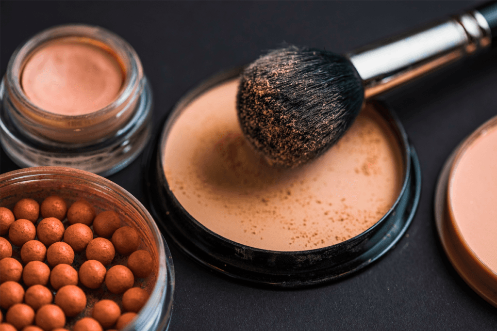 Bronzer e contorno