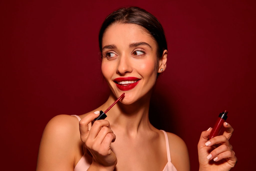 Como passar batom vermelho: 7 dicas para nunca mais errar