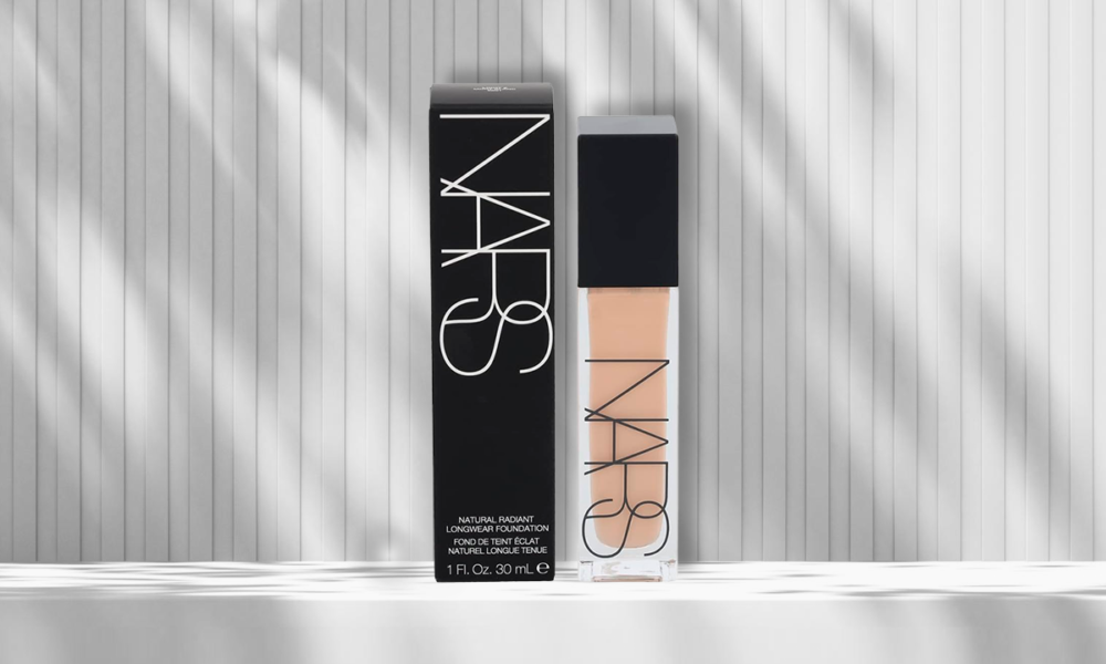 Base Nars Natural Radiant Longwear Foundation