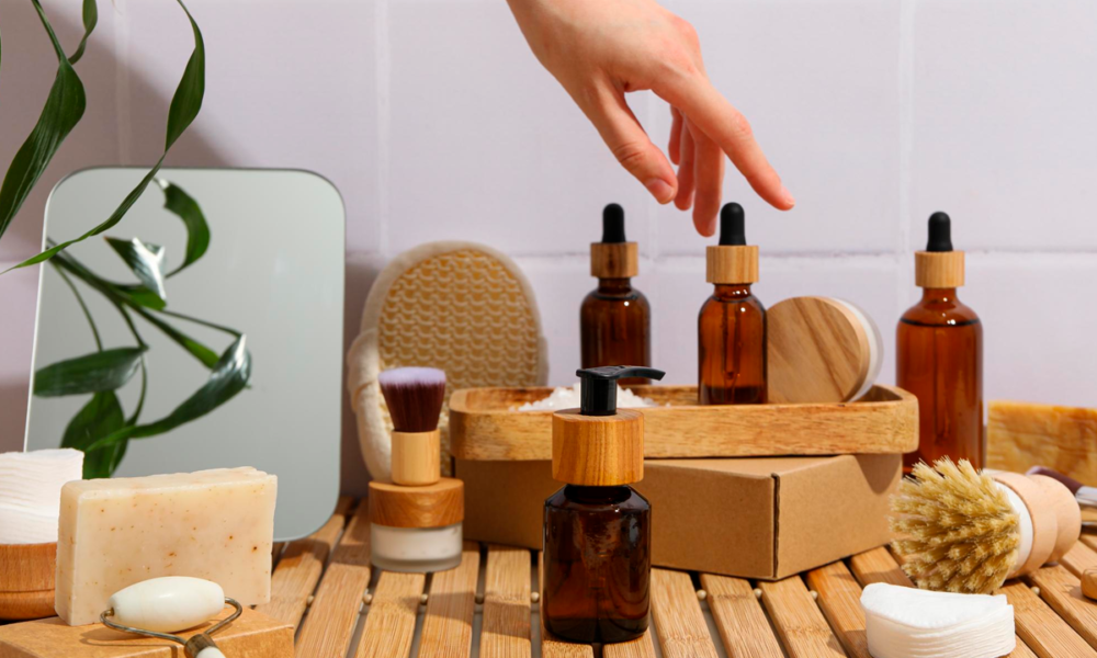 Desvendando as diferenças entre cosméticos naturais, orgânicos e convencionais