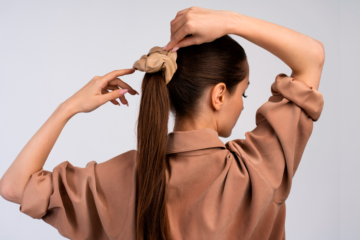 Como amarrar o cabelo sem quebrar? Veja 6 dicas essenciais para cuidar ...
