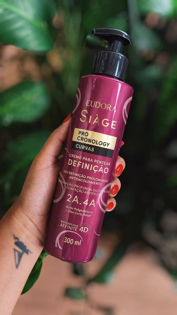 Resenha Creme para Pentear Definição Eudora Siàge Pro Cronology Curvas